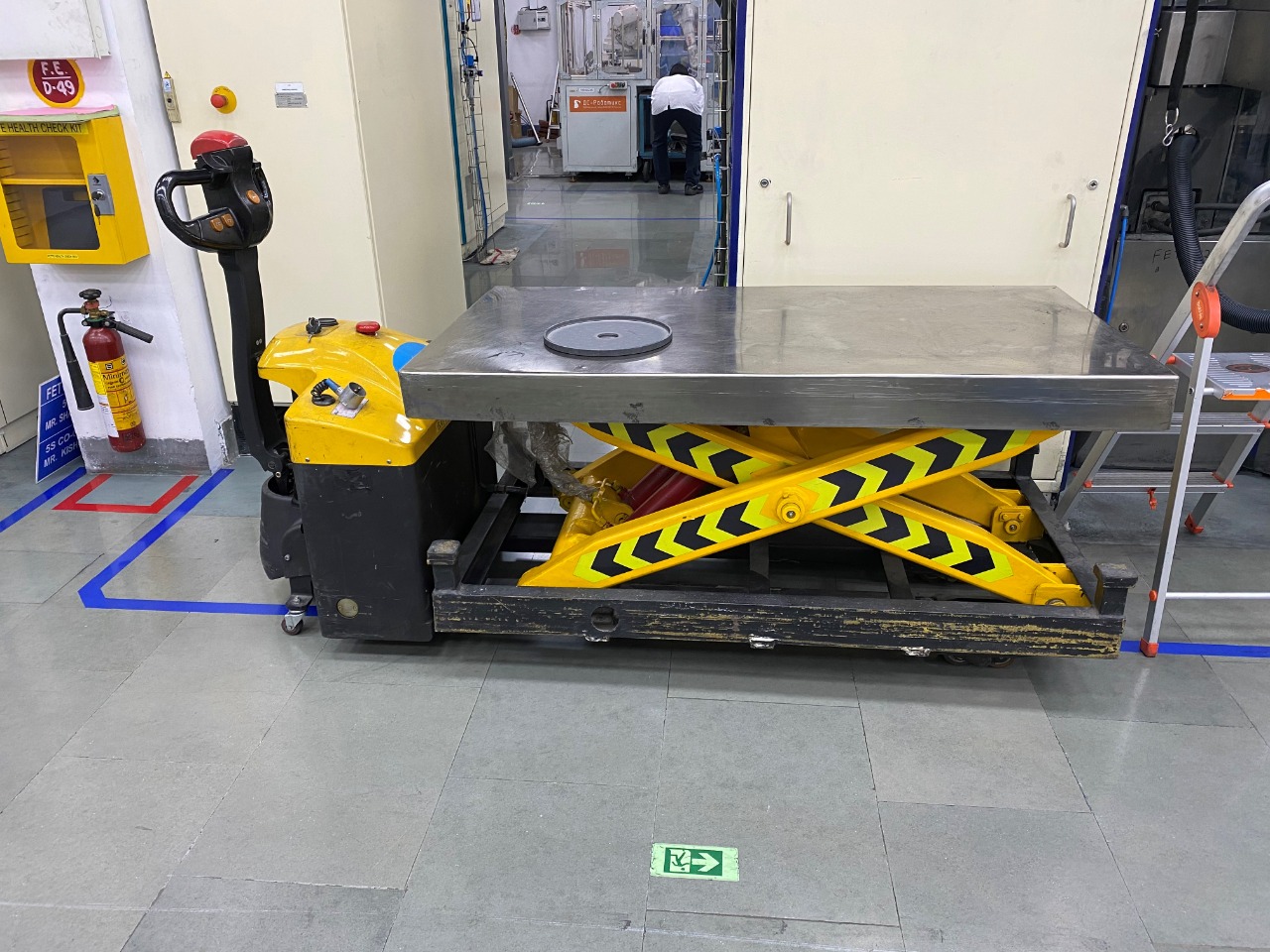 Battery Operated Scissor Lift Table Aviation GSE Nandan GSE