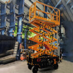 TOWABLE SCISSOR LIFT